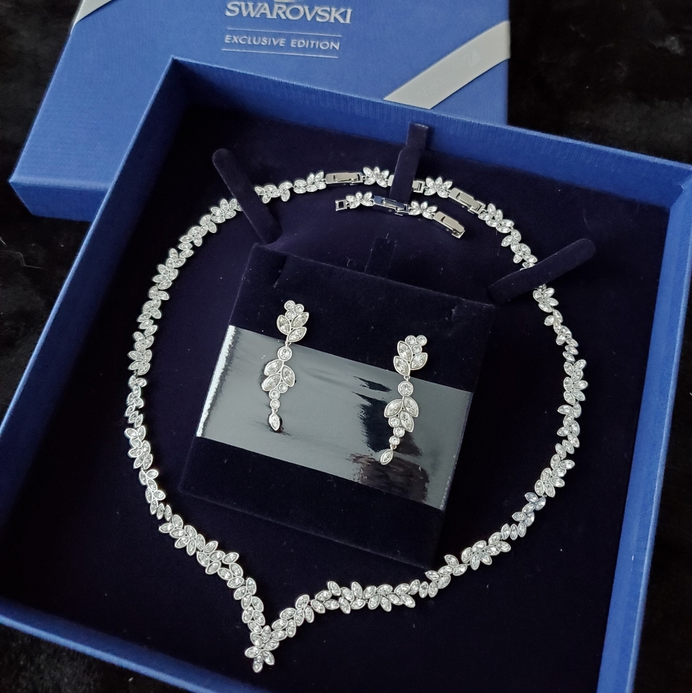 Exclusive Edition Swarovski Diapason Jewelry Set